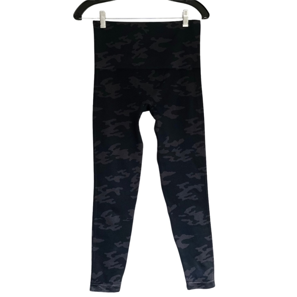 Spanx Look At Me Now Seamless Leggings Black Camo Women’s Large - Picture 4 of 12